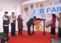 Buka Job Fair di SMK Bina Warga, Bupati: Anak Muda Harus Kerja dan Jangan Nganggur