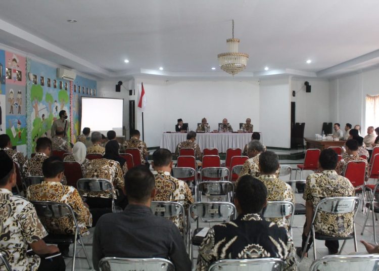 Pemkab Cirebon bersama BPN Kabupaten Cirebon, saat rapat koordinasi dalam program Pendaftaran Tanah Sistematis Lengkap (PTSL) tahun 2023, di Pendopo Bupati, Jumat (25/8/2023).