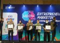 Polresta Cirebon Raih Penghargaan Public Service of The Year Jabar 2023