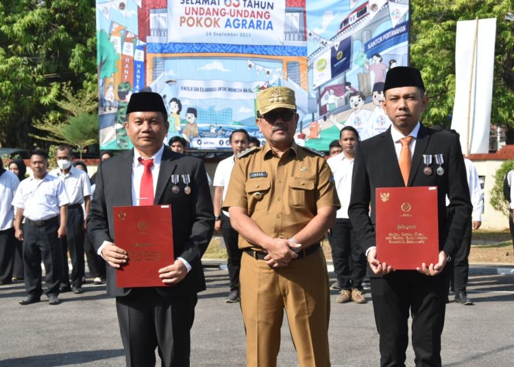 Bupati Cirebon, Imron dan Forkopimda saat menghadiri Upacara Peringatan Hari Agraria dan Tata Ruang (Hantaru) 2023 di kantor BPN setempat, Senin (25/9/2023).