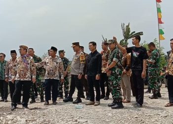 Tuntaskan Masalah Desa Melalui BSMSS, Bupati Cirebon: Bukti Kemanunggalan TNI dan Rakyat
