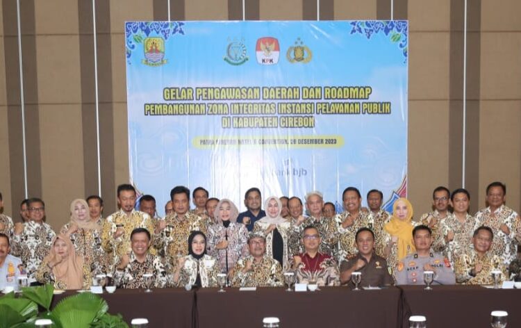 Pemerintah Kabupaten Cirebon saat menggelar kegiatan"Pengawasan Daerah dan Roadmap Pembangunan Zona Integritas Instansi Pelayanan Publik di Kabupaten Cirebon",  yang berlangsung di Hotel Patra, Kamis (28/12/2023).