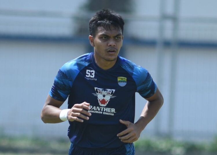 Rachmat Irianto.* Foto: persib.co.id