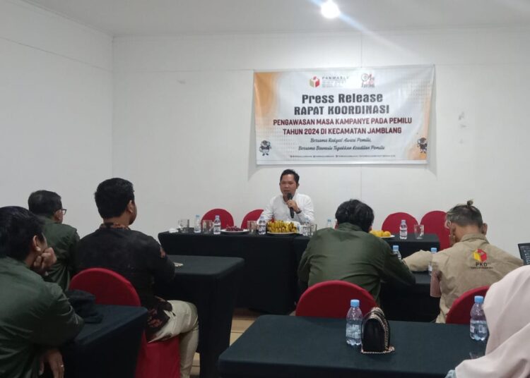 Rapat Koordinasi Pengawasan Kampanye Pemilu 2024 Panwascam Jamblang, Kamis (25/1/2024).*