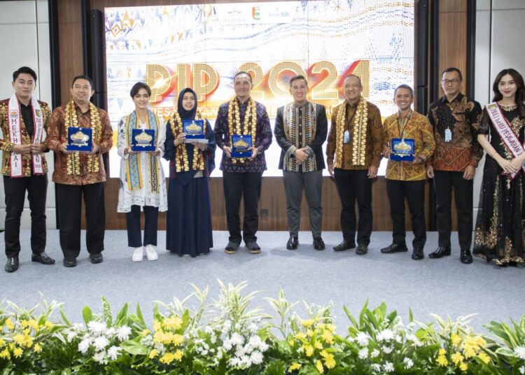 Dukungan bank bjb pada acara Pesawaran Invesment Promotion 2024 yang diselenggarakan Pemerintah Pesawaran di T Tower bank bjb, Jakarta, Jumat (1/3).*