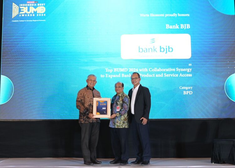 bank bjb Raih Penghargaan di Ajang Best BUMD Award 2024.*