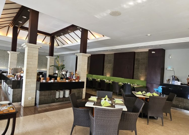 Restoran Tamansari - Hotel Santika Cirebon bisa menjaadi tempat untuk halal bihalal bersama kerabat.*