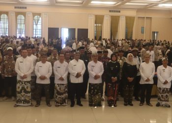 Apresiasi kepada Kuwu dan Perangkat Desa, Pemkab Berikan Penghargaan dan Siltap ke-13