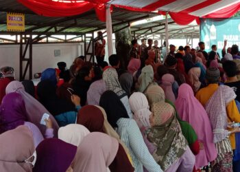 Sediakan 1.500 Paket Sembako Murah, Bazar Ramadan Kejari Cirebon Diserbu Masyarakat