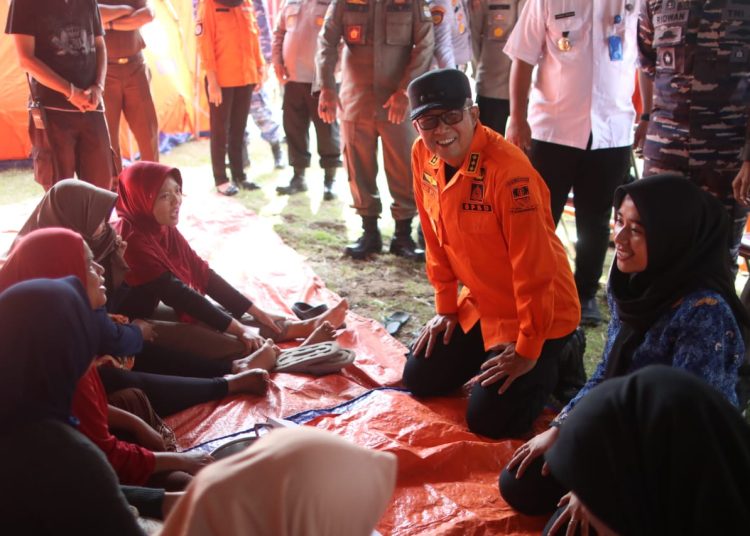 PJ Wali Kota Cirebon, Drs H Agus Mulyadi MSi usai memimpin apel kesiapsiagaan bencana hidrometeorologi tingkat Kota Cirebon tahun 2024 di Lapangan Kebonpelok, Rabu (17/7/2024).* FOTO: Pemkot Cirebon