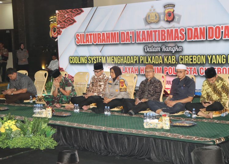 Sinergi ulama dan umaroh dalam penyambut Pilkada Serentak 2024, Polresta Cirebon gelar silaturahmi da'i Kamtibmas. /*