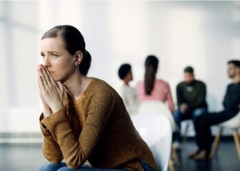 Sering Diabaikan, Ini 5 Kelebihan Orang Introvert yang Perlu Kamu Tahu