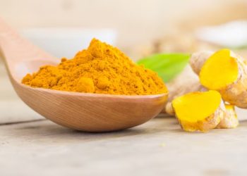 Tak Banyak Orang Tahu, Ini Manfaat Masker Kunyit untuk Perawatan Wajah