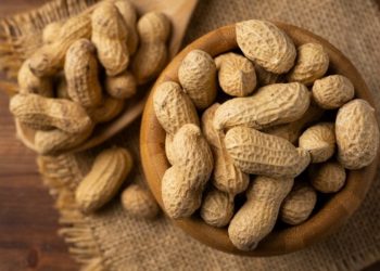 Fakta atau Mitos: Benarkah Kacang Bisa Picu Jerawat?