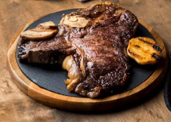 Sering Konsumsi Makanan Bakar? Ini Bahaya yang Mengintai Kesehatanmu!   