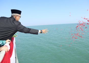 Upacara Tabur Bunga HUT Ke-79 TNI AL, Momen Mengenang Sejarah Pertempuran Heroik di Cirebon