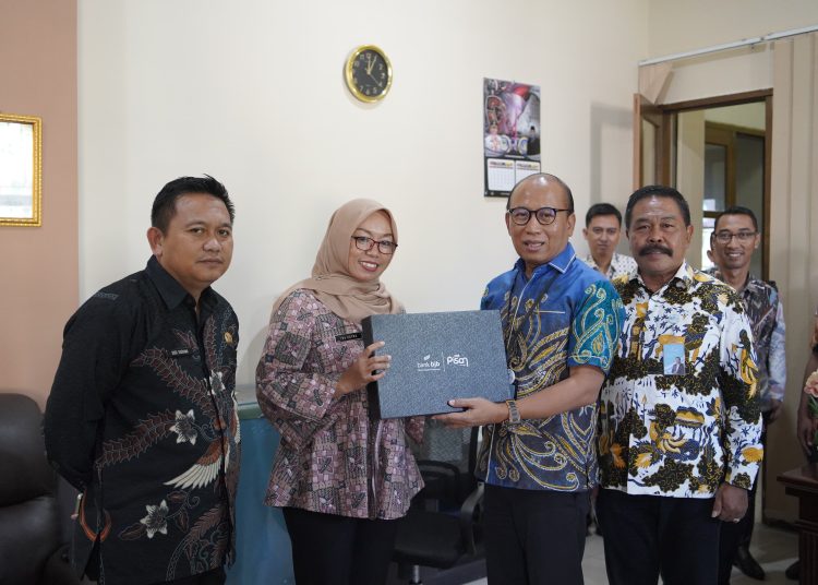 bank bjb Luncurkan Kredit Digital bjb KGB Pisan untuk ASN, Solusi Praktis dan Inovatif di KCP Kuningan, Jawa Barat, Kamis (15/8/2024)./* (foto: humas bank bjb)