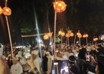 Keraton Kasepuhan Cirebon Gelar Tradisi Panjang Jimat