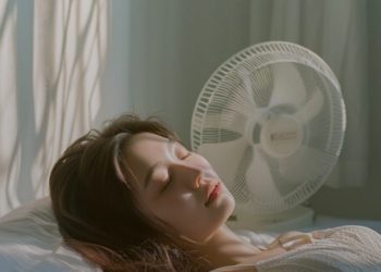 Mitos Atau Fakta? Sering Tidur dengan Kipas Angin Menyebabkan Paru-Paru Basah