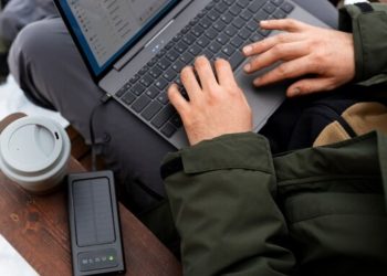 Ini Cara Efektif Atasi Suhu Panas pada Laptop Saat Digunakan