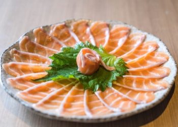 Apakah Semua Ikan Aman Dimakan Mentah Seperti Sashimi? Ini Faktanya