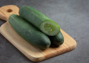 Mitos atau Fakta: Makan Timun saat Menstruasi Berbahaya?