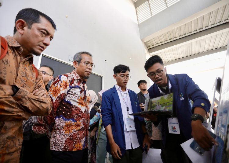 Forum IIA 2024 yang digagas Pertamina Subholding Upstream Regional Jawa berlangsung di Auditorium Research Center, Institut Teknologi Sepuluh Nopember (ITS), Senin (7/10/2024)./* (foto: Humas Pertamina)