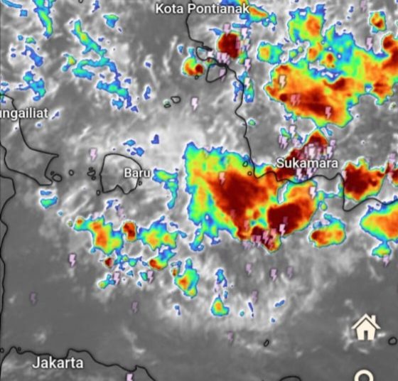 Foto Ilustrasi*. Fenomena La Nina diprediksi melanda Indonesia  akan terjadi di Oktober. BPBD Kabupaten Cirebon siapkan langkah antisipatif./*