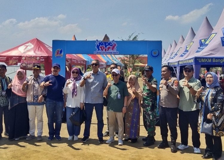 Rombongan Pj Walikota dan Pj Sekda melakukan foto bersama