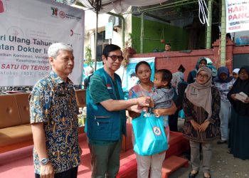 Perkuat Komitmen Kesehatan, IDI Kota Cirebon Rayakan HUT dengan Baksos dan Senam Masal