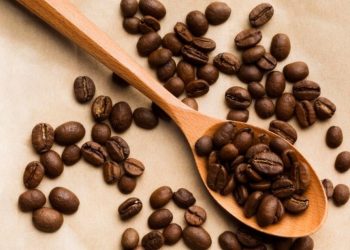 Rahasia Kulit Cantik dan Bersinar dari Biji Kopi