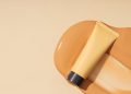 Sunscreen Tint untuk Kulit Berjerawat: Perlindungan atau Masalah Baru?