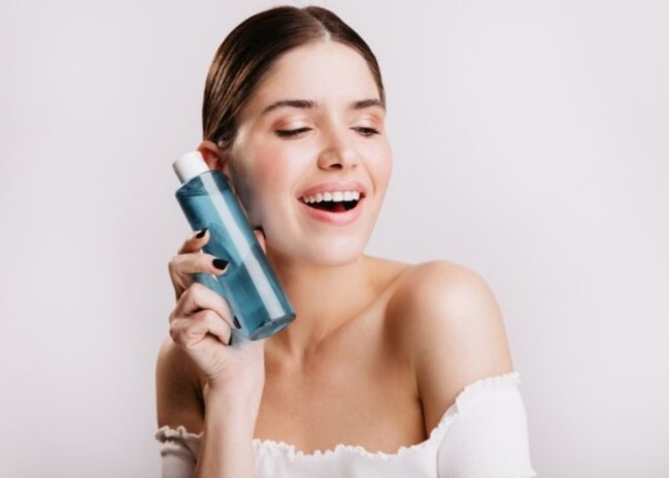 Ilustrasi micellar water. Foto: Freepik