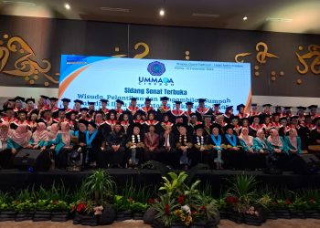Wisuda Perdana UMMADA di Tanggal Cantik, 479 Mahasiswa Siap Berkarya di Dunia Profesi
