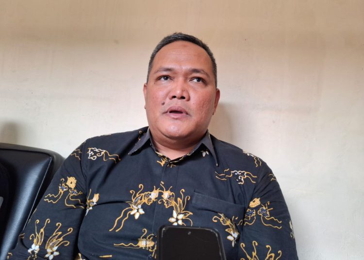 Anggota DPRD Kabupaten Cirebon dari Fraksi Gerindra, R. Cakra Suseno. /* (foto: M. Rahmat)