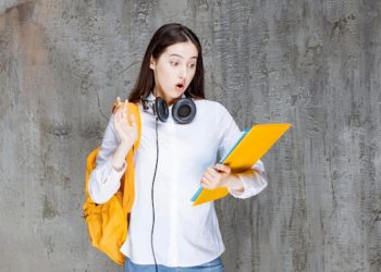 5 Kesalahan yang Harus Kamu Hindari di Usia 20-an: Waktunya Belajar dan Tumbuh