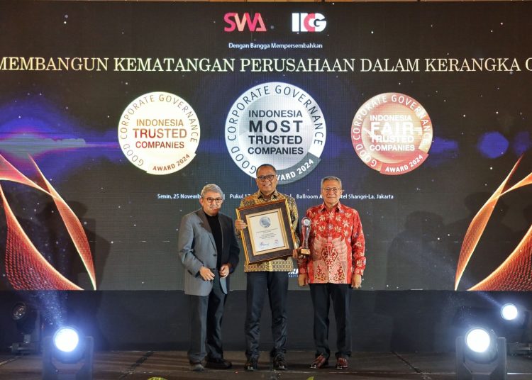 Komitmen Transparansi, bank bjb raih penghargaan bergengsi di CGPI Award 2024/* (humas bank bjb)