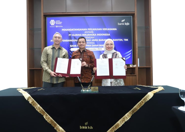 Bank bjb perkuat bisnis, jadi BPD pertama penyimpan dana margin di Indonesia./* (foto : Humas bank bjb)