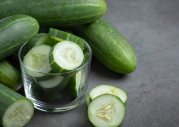 Manfaat Masker Alami dari Kulkasmu: 5 Bahan Alami untuk Kulit Lebih Sehat