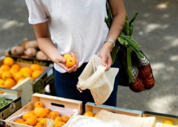 5 Trik Ampuh Memilih Buah yang Manis dan Segar di Pasar Tradisional