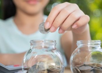 Tips Menabung untuk Liburan Tanpa Menguras Gaji