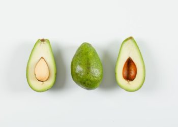 5 Buah yang Bagus untuk Kesehatan Rambut dan Menjaga Kekuatan Alaminya