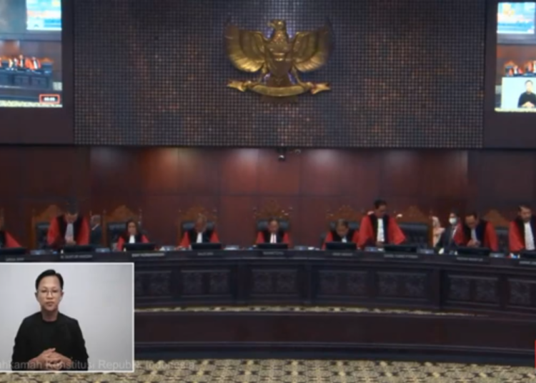 Sidang perkara PHPU, Kepala Daerah Gubernur, Bupati/Walikita, oleh Mahkamah Konstitusi RI, Senin (4/5/2025). /* (Tangkap Layar youtube Sidang MK)