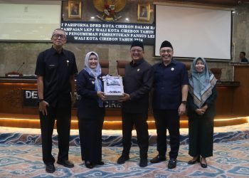 Wakil Wali Kota Sampaikan LKPJ 2024 dalam Rapat Paripurna DPRD