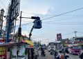 Perbaiki Lampu Lalin Rusak di Pabuaran, Dishub  Butuh Tambahan Crane