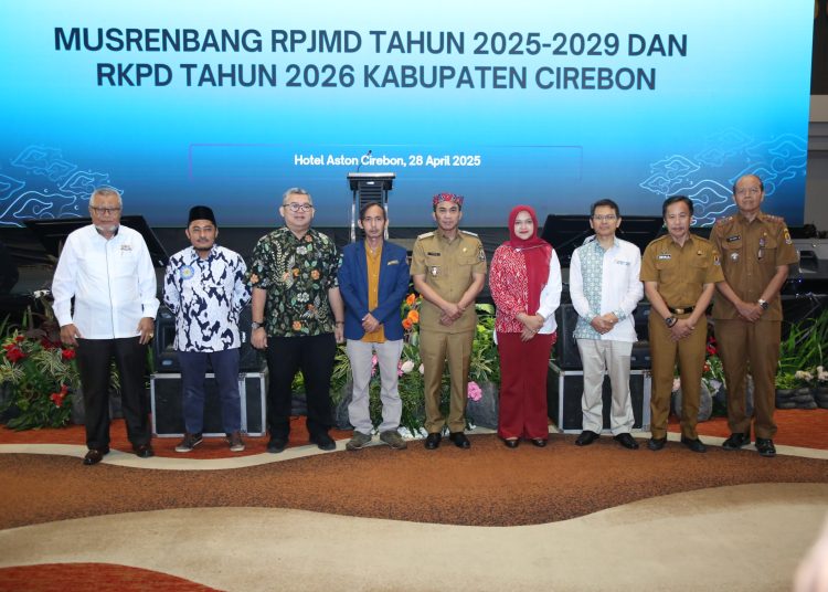Pemkab Cirebon menggelar Musrenbang yang fokus menyusun RPJMD 2025–2029 dan RKPD 2026 di hotel aston, Kecamatan Kedawung, Senin (28/4/2025). /* (foto : Prokompim)