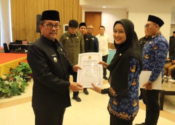 56 CPNS Resmi Jadi ASN, Imron: Jadilah Agen Perubahan dan Pelayan Masyarakat