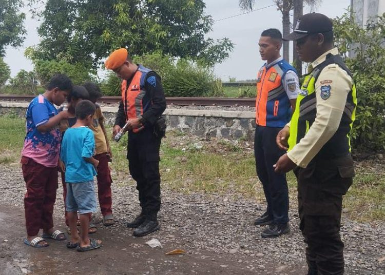 Vandalisme ancam keselamatan, KAI Daop 3 Cirebon serukan kesadaran publik./* (foto: Humas KAI Daop 3 Cirebon) 