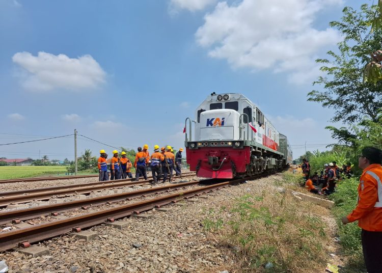 Jalur KA di Pegadenbaru kembali normal usai anjlokan Argo Bromo Anggrek./* (foto: Humas KAI Daop 3 Cirebon) 
