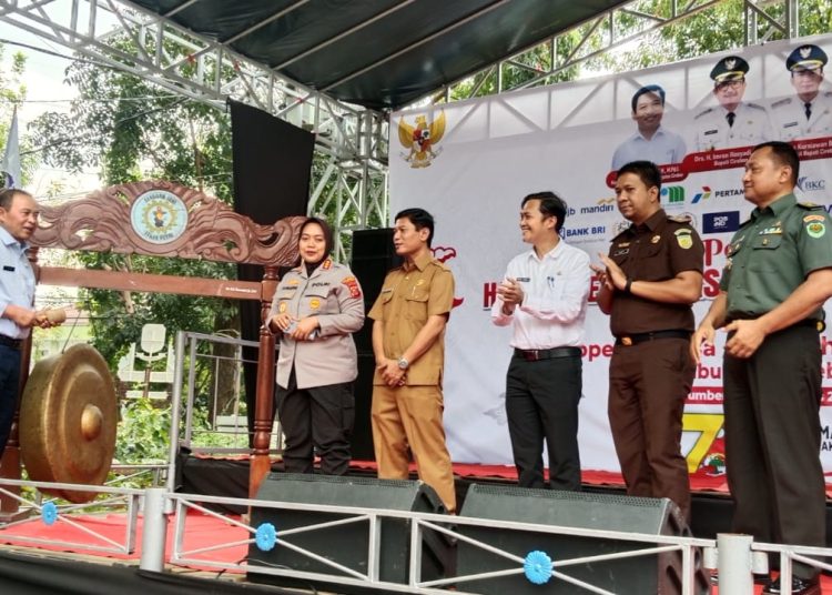 Koperasi Merah Putih hadir di 424 desa dan kelurahan guna menciptakan ekosistem ekonomi kerakyatan dalam Harkopnas ke-78, di halaman kantor Dinas Koperasi, Selasa (5/8/2025)./* (foto: M. Rahmat)